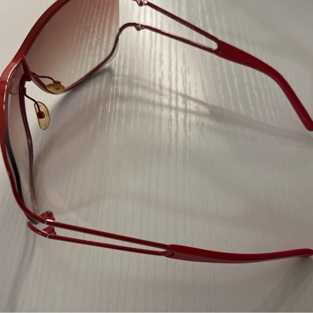 Marc Jacob’s red sunglasses